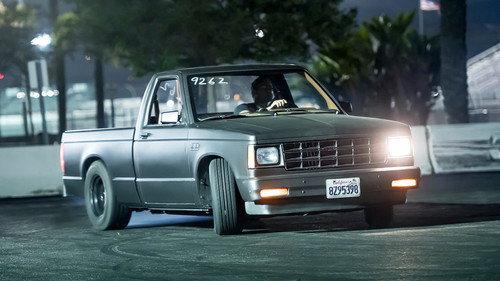 Hot Rod Garage Season 6 Episode 7 - Cheap Chevy Small-Block Build and S-10 V-8 Swap!