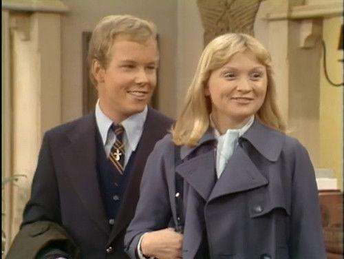 One Day at a Time Season 2 Episode 13 - J.C. and Julie (1)