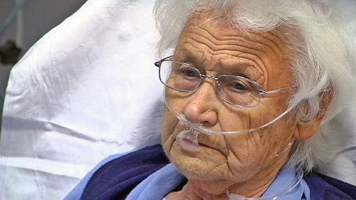 24 Hours in A&E Season 12 Episode 3 - Never Say Die