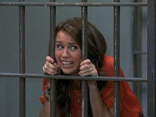 Hannah Montana Season 3 Episode 2 - Ready, Set, Don't Drive