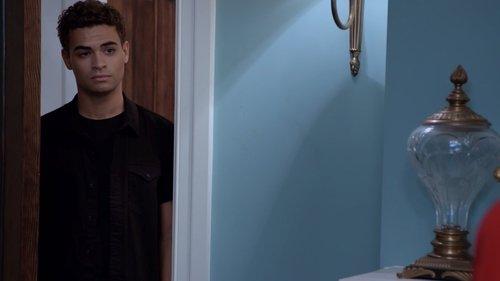 Tyler Perry's The Oval Season 2 Episode 9 - Political Junkie