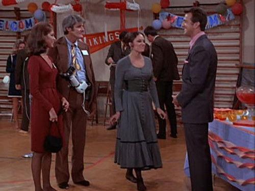 The Mary Tyler Moore Show Season 2 Episode 7 - Didn't You Used to Be . . . Wait . . . Don't Tell Me