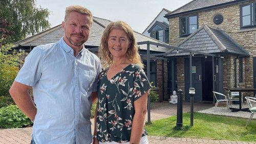 Four in a Bed Season 28 Episode 22 - The Roade House