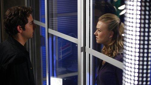 undefined Season 3 Episode 12 - Chuck Versus the American Hero