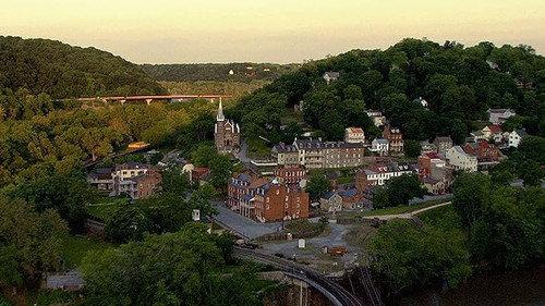Aerial America Season 5 Episode 8 - Best Small Towns