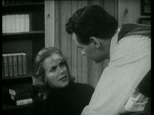 The Avengers Season 2 Episode 7 - The Mauritius Penny