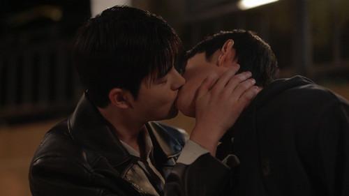 Never Forget Your Enemy Season 1 Episode 3 - I love you