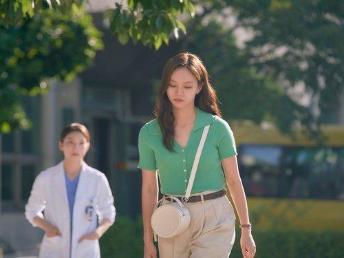 May I Help You? Season 1 Episode 8 - The Broken Promise