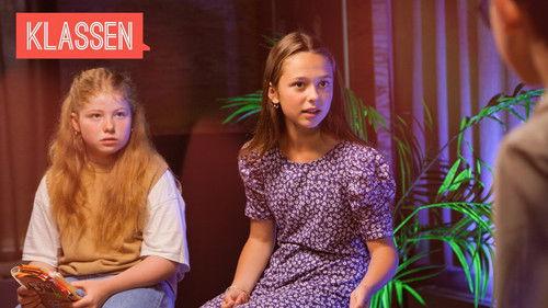 Klassen Season 12 Episode 8 - Liv becomes a pig