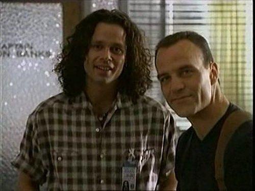 The Sentinel Season 2 Episode 1 - Flight