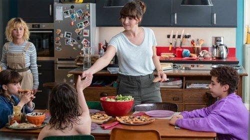 Weekend Family Season 1 Episode 4 - The Deep End