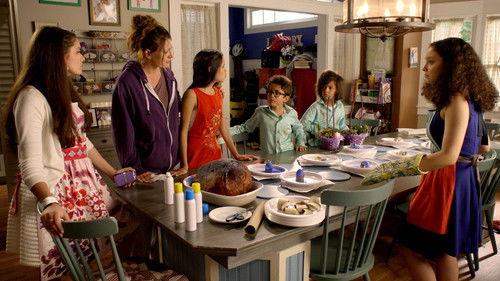 Stuck in the Middle Season 2 Episode 6 - Stuck in the Diaz Easter