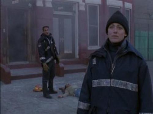 Third Watch Season 1 Episode 11 - Alone in a Crowd