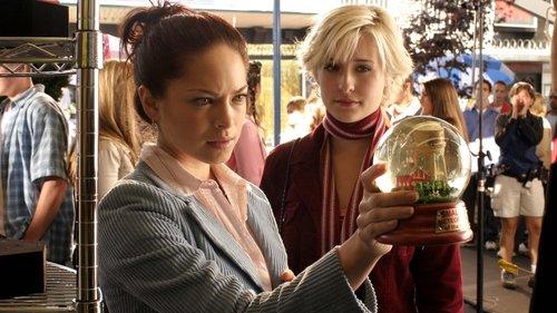 Smallville Season 3 Episode 7 - Magnetic