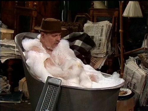 Albert & Herbert Season 3 Episode 4 - Man skall löga och tvätta sin kropp