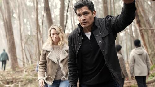 La Brea Season 1 Episode 8 - Origins