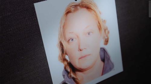 Svenska fall Season 9 Episode 1 - The burning man