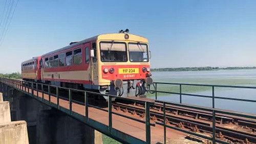 With the Train Through... Season 15 Episode 3 - Episode 3