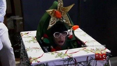 Cake Boss Season 2 Episode 10 - Colorful Characters and Christmas Costumes