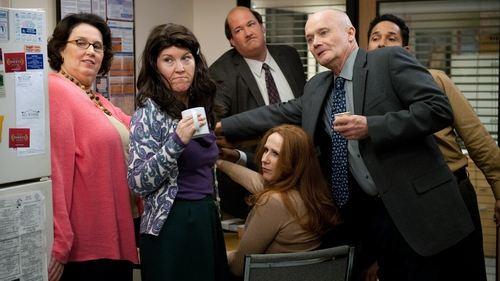 The Office Season 9 Episode 11 - Suit Warehouse
