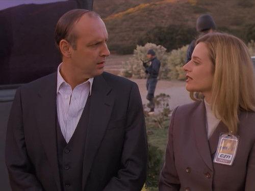 Seven Days Season 1 Episode 12 - Last Card Up