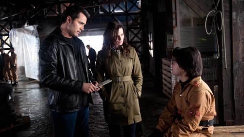 Continuum Season 1 Episode 8 - Playtime