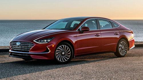 MotorWeek Season 40 Episode 8 - Hyundai Sonata and Sonata Hybrid