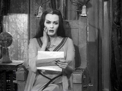The Munsters Season 2 Episode 19 - The Most Beautiful Ghoul in the World