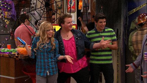 iCarly Season 6 Episode 4 - iHalfoween