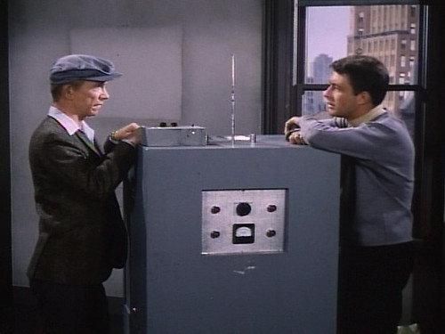 My Favorite Martian Season 3 Episode 20 - Man From Uncle Martin