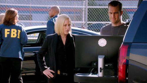 CSI: Cyber Season 1 Episode 7 - URL, Interrupted