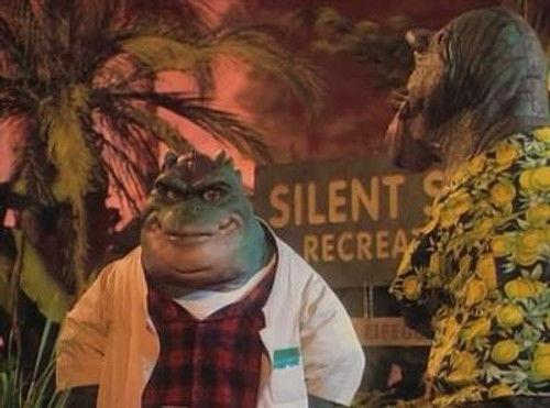 Dinosaurs Season 4 Episode 2 - Earl, Don't Be a Hero