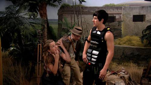 Wizards of Waverly Place Season 3 Episode 5 - Night at the Lazerama