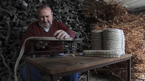 How Do They Do It? Season 12 Episode 12 - Espadrilles, Prefabricated Houses, Underground Storage