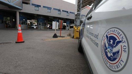 To Catch a Smuggler Season 5 Episode 4 - Bananas and Blow