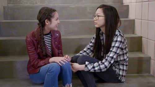 Bizaardvark Season 2 Episode 1 - First Day of School