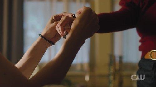 Charmed Season 4 Episode 2 - You Can't Go Home Again