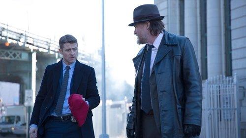 Gotham Season 1 Episode 17 - Red Hood