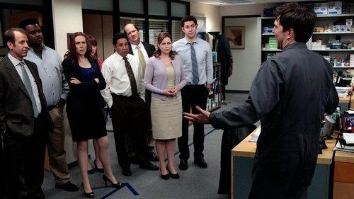 The Office Season 8 Episode 24 - Free Family Portrait Studio