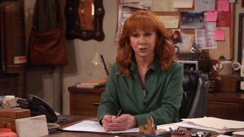 Happy's Place Season 1 Episode 17 - The Doctor Is Out