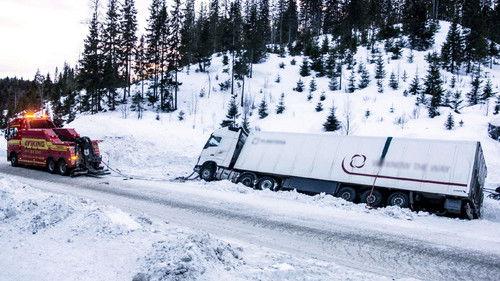 Ice Road Rescue Season 3 Episode 6 - In the Family