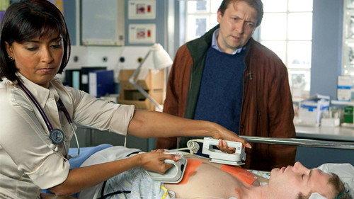 Casualty Season 24 Episode 22 - The Cradle Will Fall