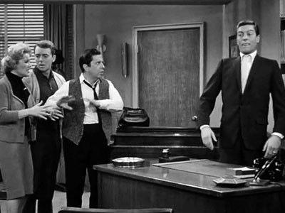 The Dick Van Dyke Show Season 3 Episode 20 - The Brave and the Backache
