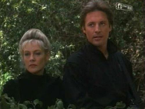 Scarecrow and Mrs. King Season 2 Episode 22 - Murder Between Friends