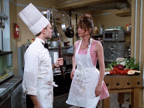 Frasier Season 2 Episode 23 - The Innkeepers