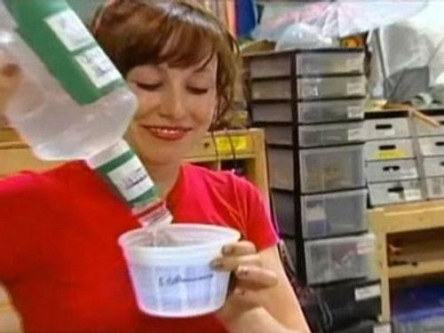 MythBusters Season 4 Episode 1 - Paper Crossbow