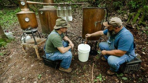 Moonshiners Season 9 Episode 3 - Tickle's Big Run