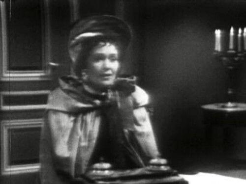 The camera explores time Season 1 Episode 2 - Episode 2