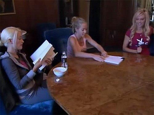 The Girls Next Door Season 5 Episode 1 - House Bunnies