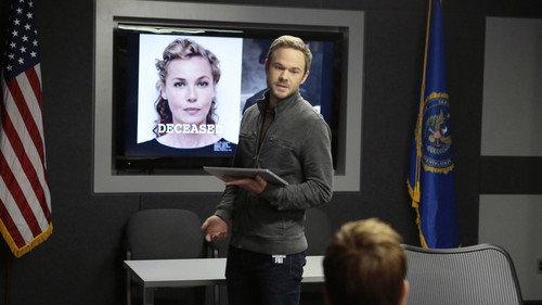 The Following Season 3 Episode 1 - New Blood